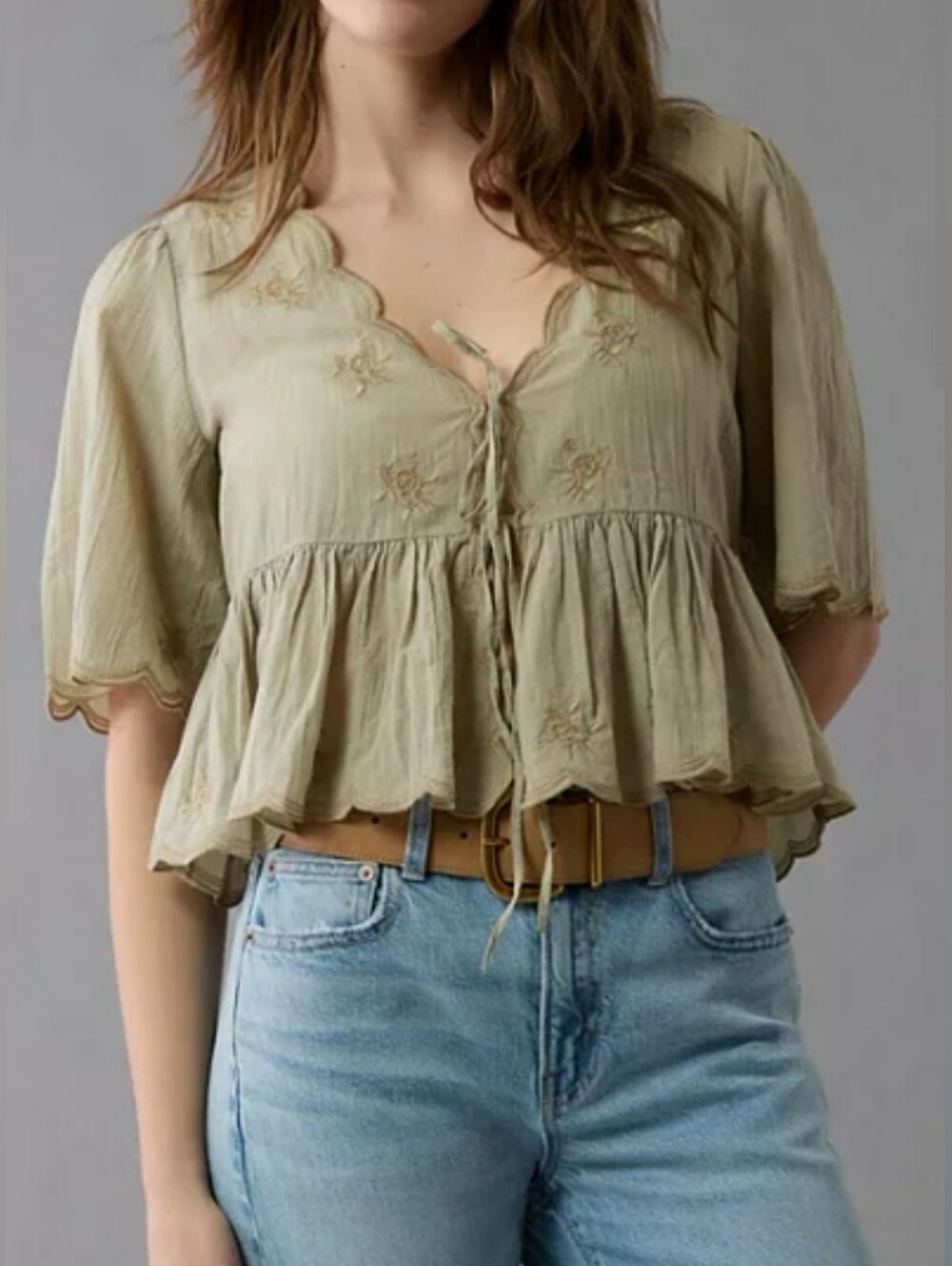 AEO Amerixan Eagle Outfitters Womens Cropped Ruffled Floral Embroidered Top Sm